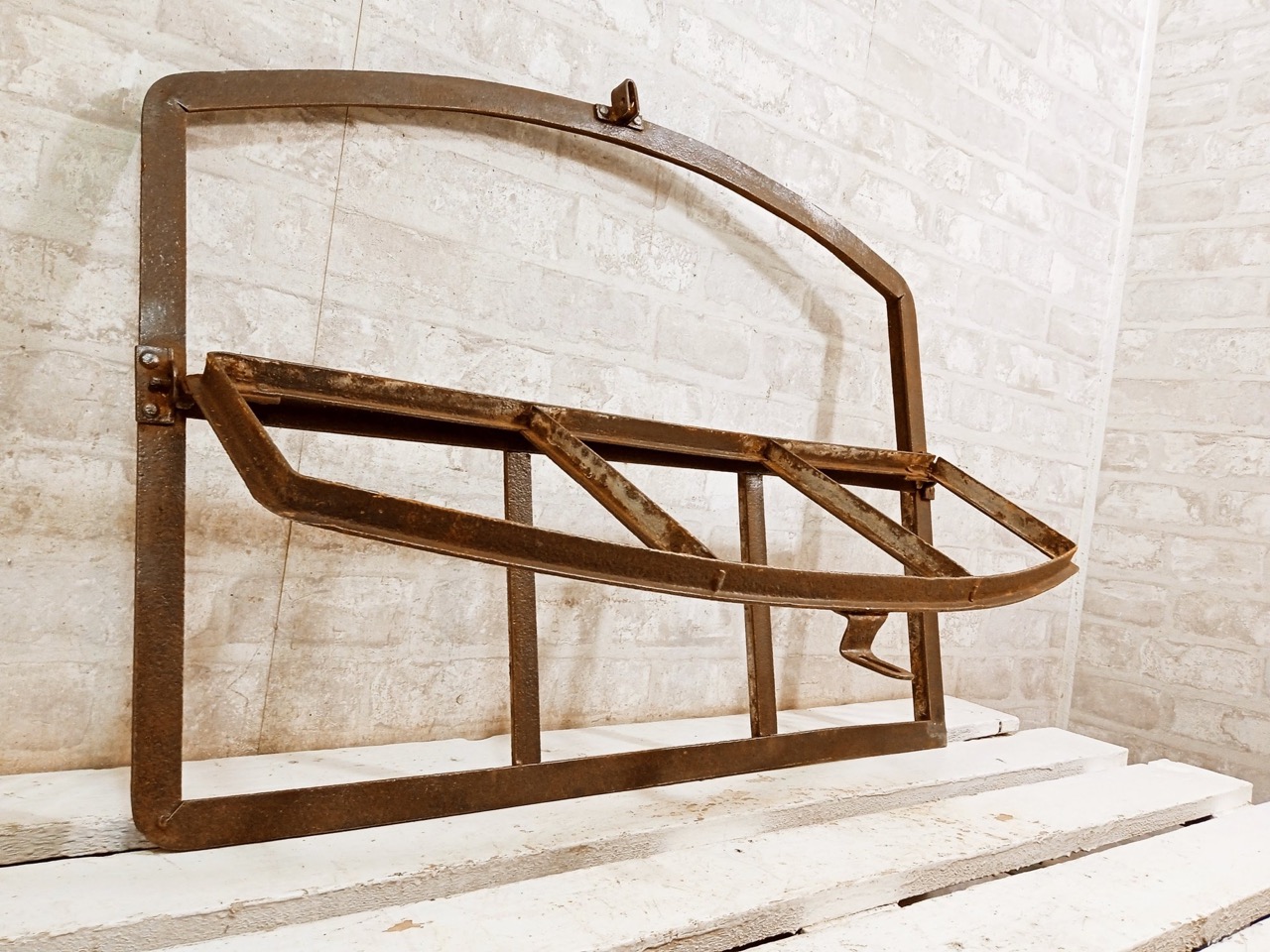 MementoHome_CorniceFinestraIndustriale3D
